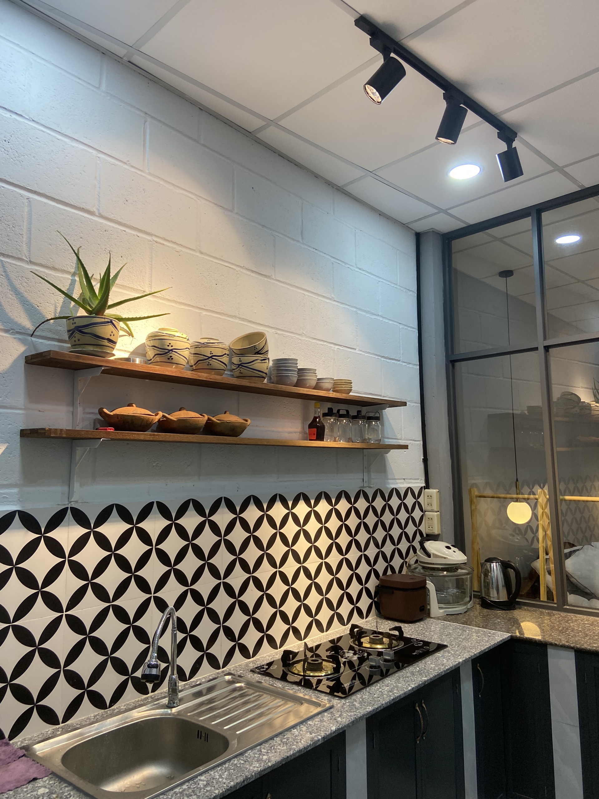 Bếp và tiện ích